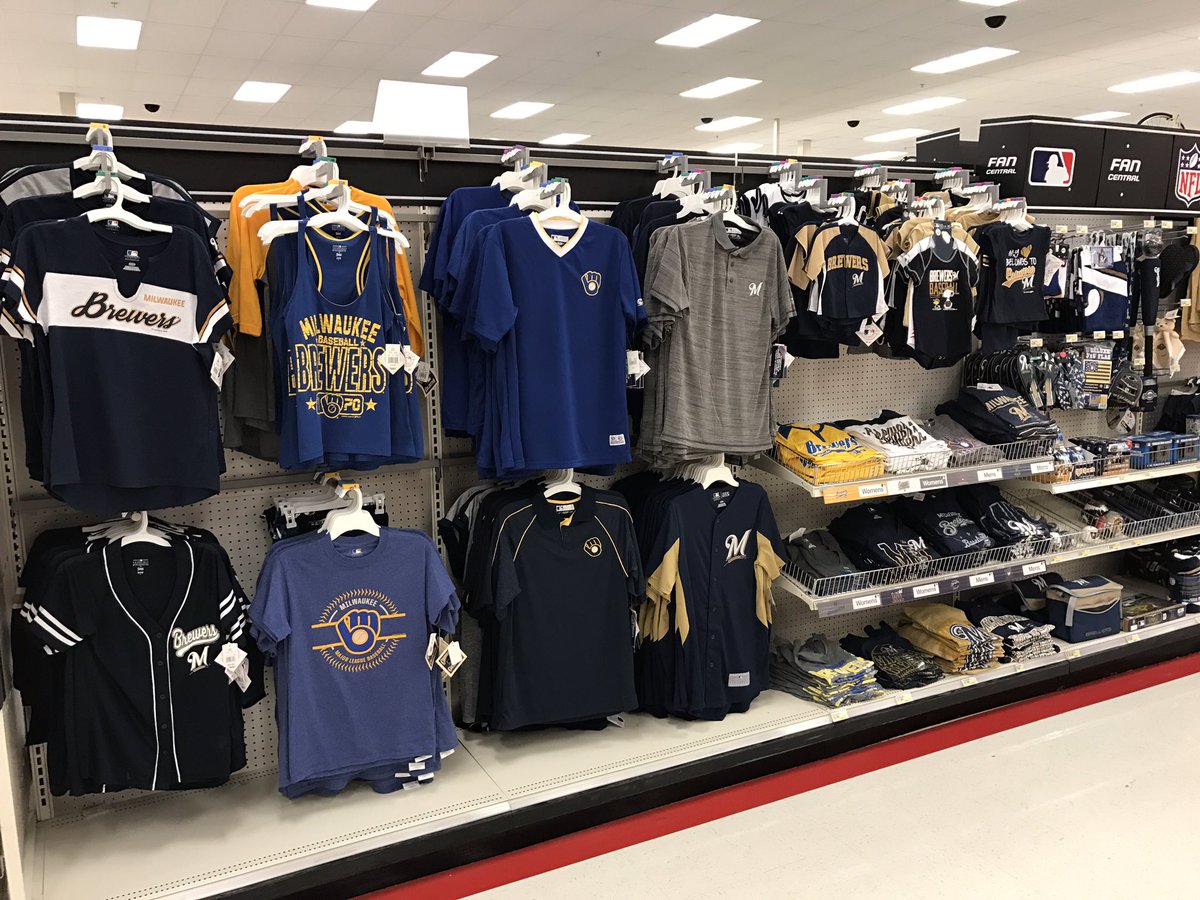 AlexElgersma's tweet photo. Getting our Brewers gear ready for Opening Day! ⚾️⚾️@JessPontious @runTONYrun182 @laren_john @targetleah @tabitha_weber https://t.co/WzpuUBIquG