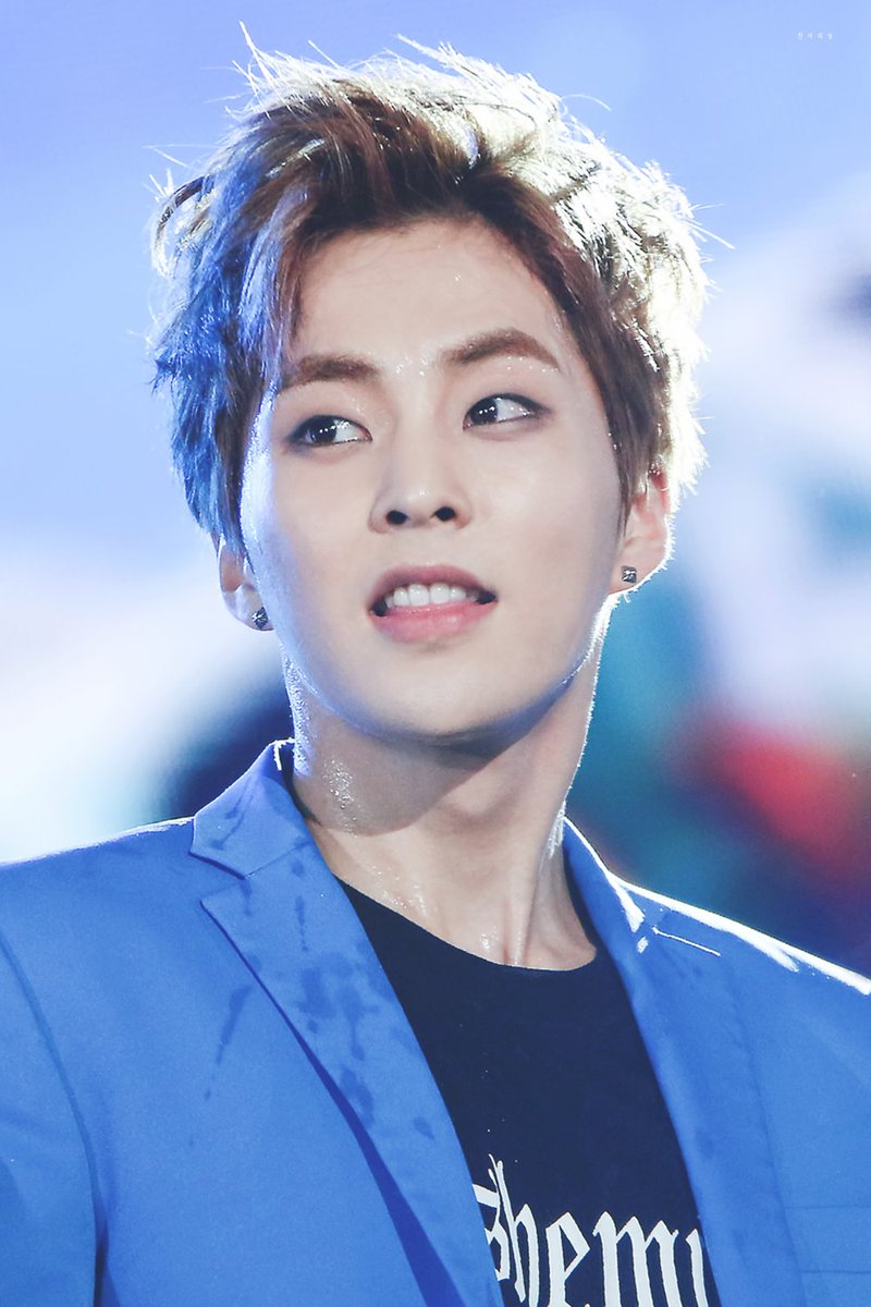 A_thousand_Moon's tweet photo. 160604 드림콘서트 #XIUMIN #시우민 #민석
드콘 밍찌!!! 청량청량한데다 머리도 살랑살랑 >.< 역시 드콘은 레전드라고 꺅꺅거렸던 날>.<!!!

https://t.co/VKdyeH7RgQ https://t.co/TIxajjh1j0