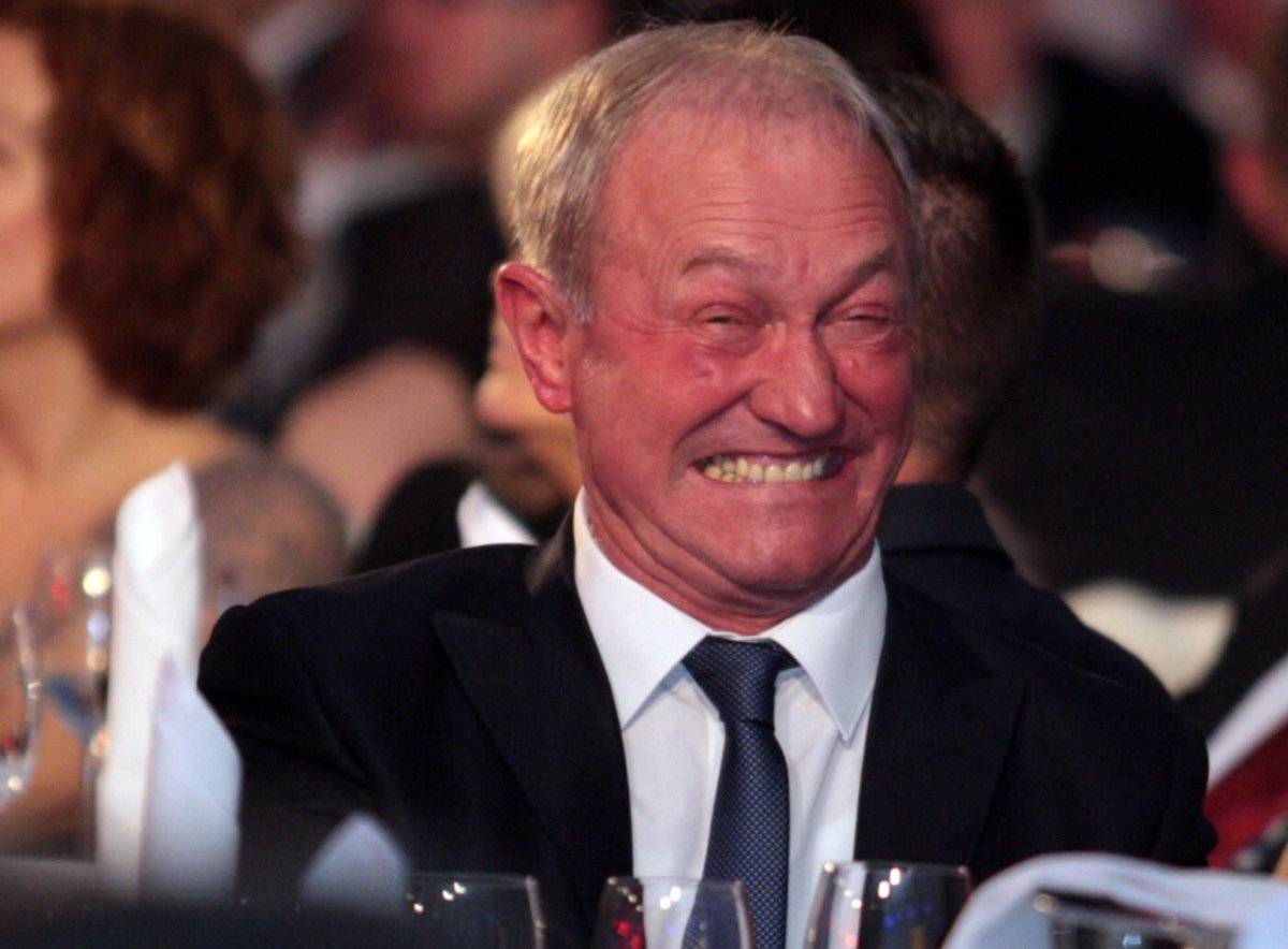 BezPressingu's tweet photo. Wracamy do gry to znaczy wciąż walczymy o spadek 😂😂😂 https://t.co/WqzrHF8wzb