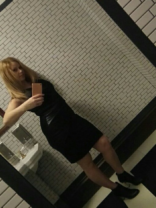 Last night before Russell Howard show,  dinner at Jamie Italian Manchester, food is delicious 😋 ❤️ https://t<a href="/tag/agentprovocateur"class="tags"><span>#agentprovocateur</span></a><a href="/tag/milf"class="tags"><span>#milf</span></a>