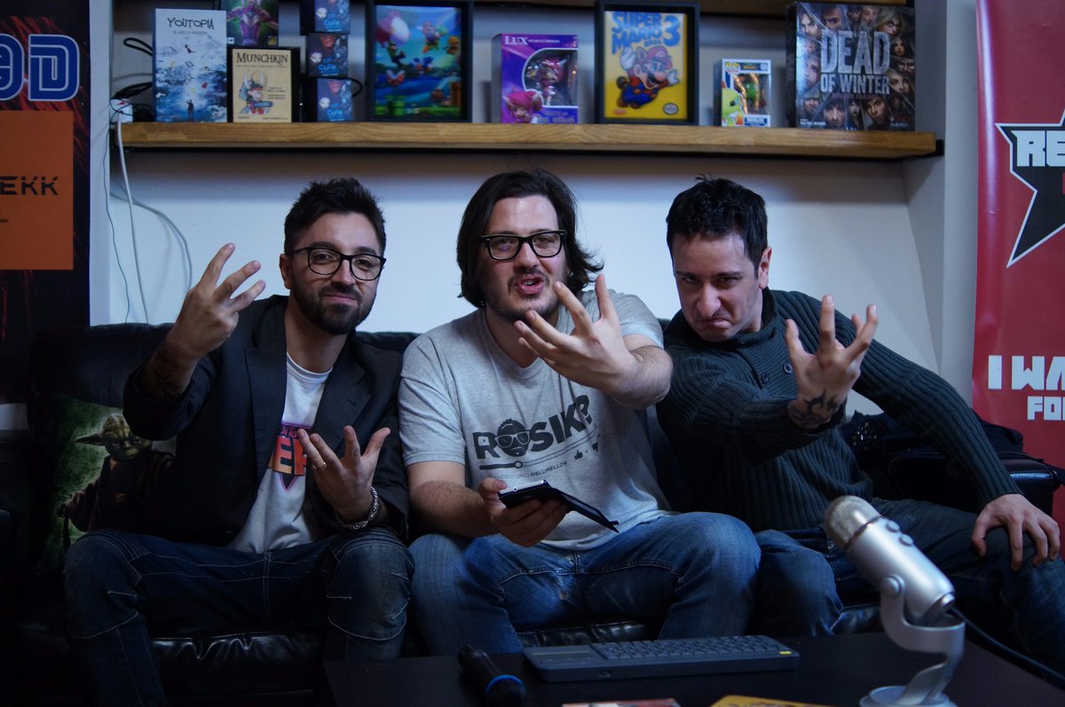 IntoTheNerd's tweet photo. Ti sei perso la GRANDISSIMA live di ieri?
Cosa aspetti a recuperarla!
https://t.co/3yuUGPWtT2
#IntoTheNerd #Nerd #YoutubeItalia #Dellimellow https://t.co/30nqlmhqnr