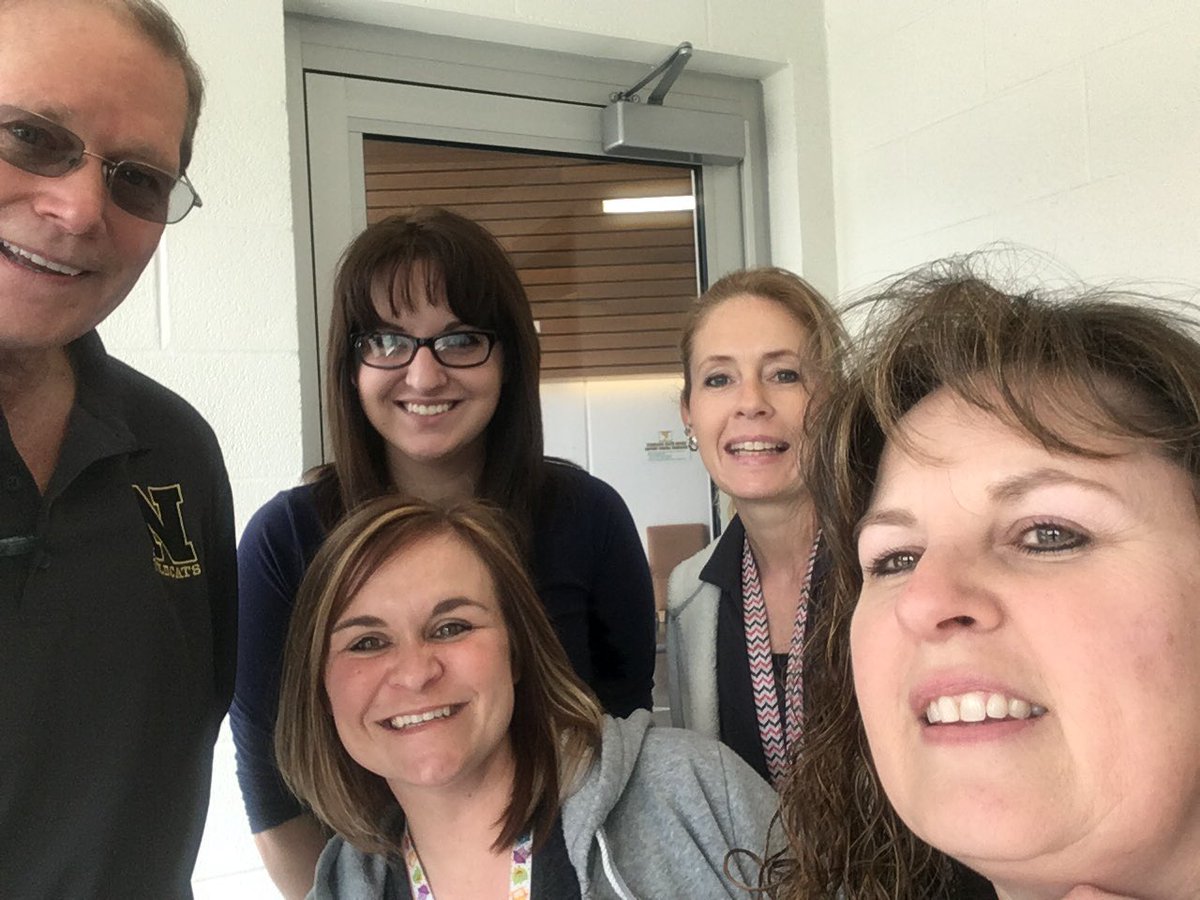 KesterBill's tweet photo. Team 5 wants to say Thank You to the HS staff pictured. #gwcstrong #whitebuck #forgotbadge #lockedout #OOPS #leftstanding #Thanks-nameless https://t.co/W6yJaNb3bf