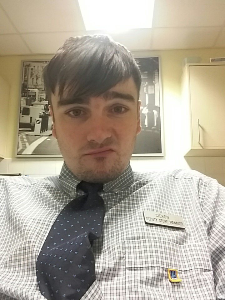 CieronPerkins's tweet photo. Saturdays at work :((((( https://t.co/JLmG6i65PF