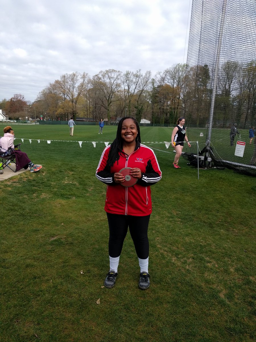 LCA_track's tweet photo. Congratulations to Dae Thomas for being @LCA_track 's first conference qualifier of the season @LCA_Athletics #cnucaptainsclassic https://t.co/sjE6ZglPNm