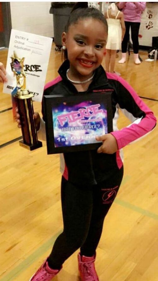BellaStar811's tweet photo. I received Platinum overall petite solo in My category #hiphopsolo #winner #dancecompetition #lovetodance https://t.co/MfiJDzmzdW