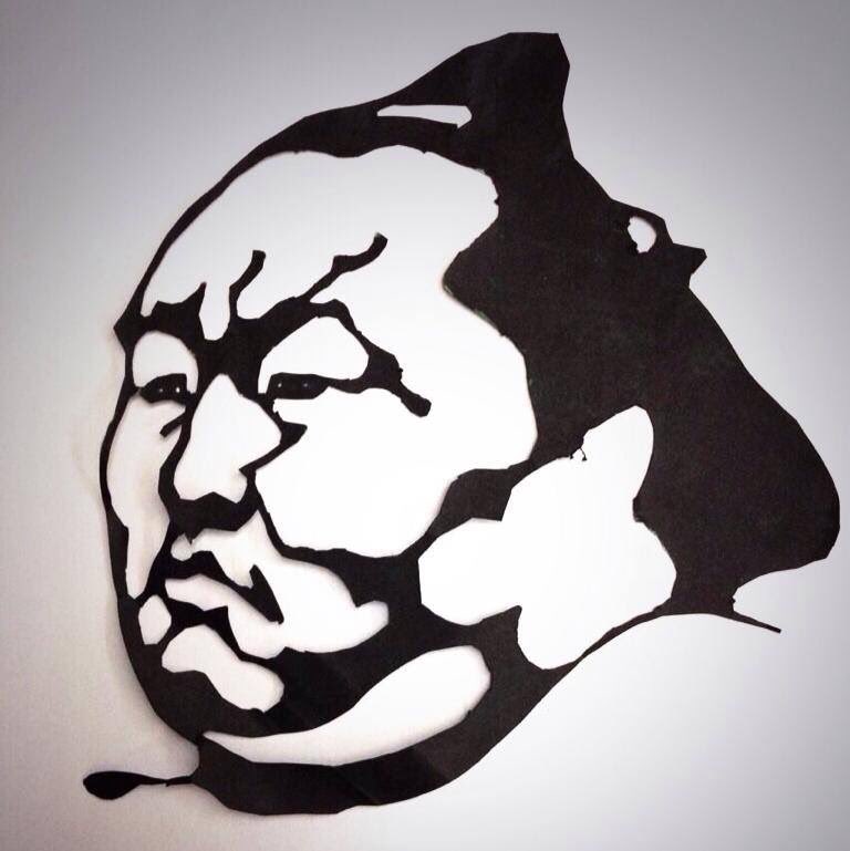 Үүнийг хайчилсан хүнийг олж өгч туслаач