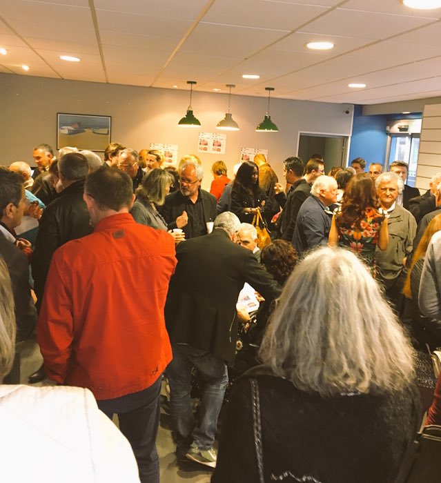 teaki2017's tweet photo. Plus de 120 personnes lors de l'inauguration de notre local de campagne ! #remerciement #legislatives2017 #Teamteaki https://t.co/0J2iSa5PAp