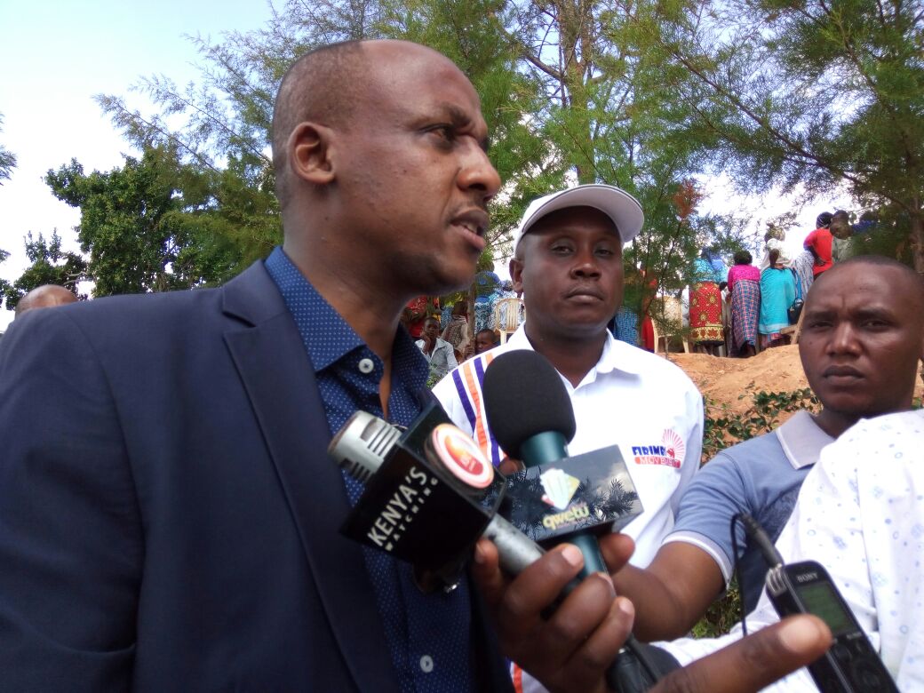 MacOtani's tweet photo. President @UKenyatta reshuffling 3 Principal Secretaries facing graft allegations will only encourage corruption. ~ @SenMutula #PSReshuffle https://t.co/pSY72C7goN