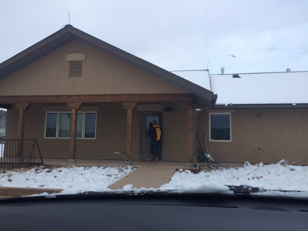MAB_SlickRock's tweet photo. Bye, bunkhouse. Bye, Kathe. https://t.co/ehvyhupZeT