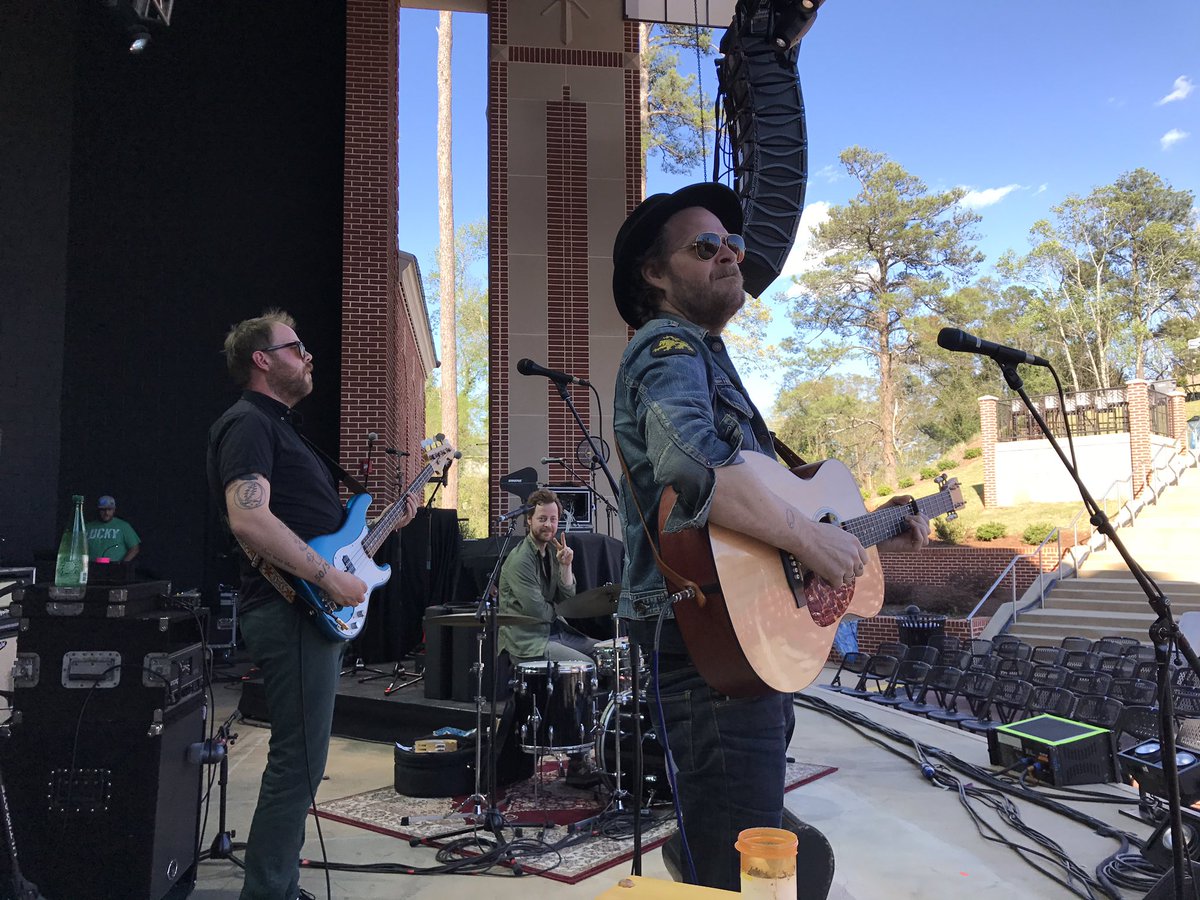 philcookmusic's tweet image. Headed to Savanah, GA for two nights with @hissgldnmssr