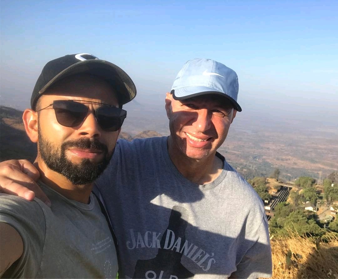 imVkohli's tweet photo. Thanks to this gem of a human being for working so hard with the injury. Works tirelessly and never complains. Thanks Patrick! 😃🔝✌ https://t.co/WAn3wCkLQw