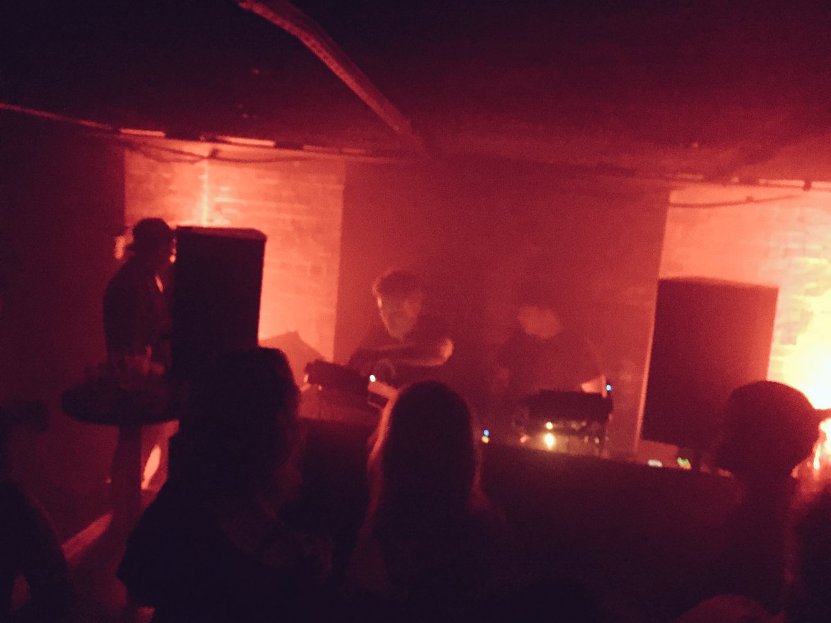 Dynamic duo @OscardeLima08 &amp; <a href="/FrankMcWeeny/">Frank McWeeny</a> popping off in the basement of Bun3er #chasingrefuge