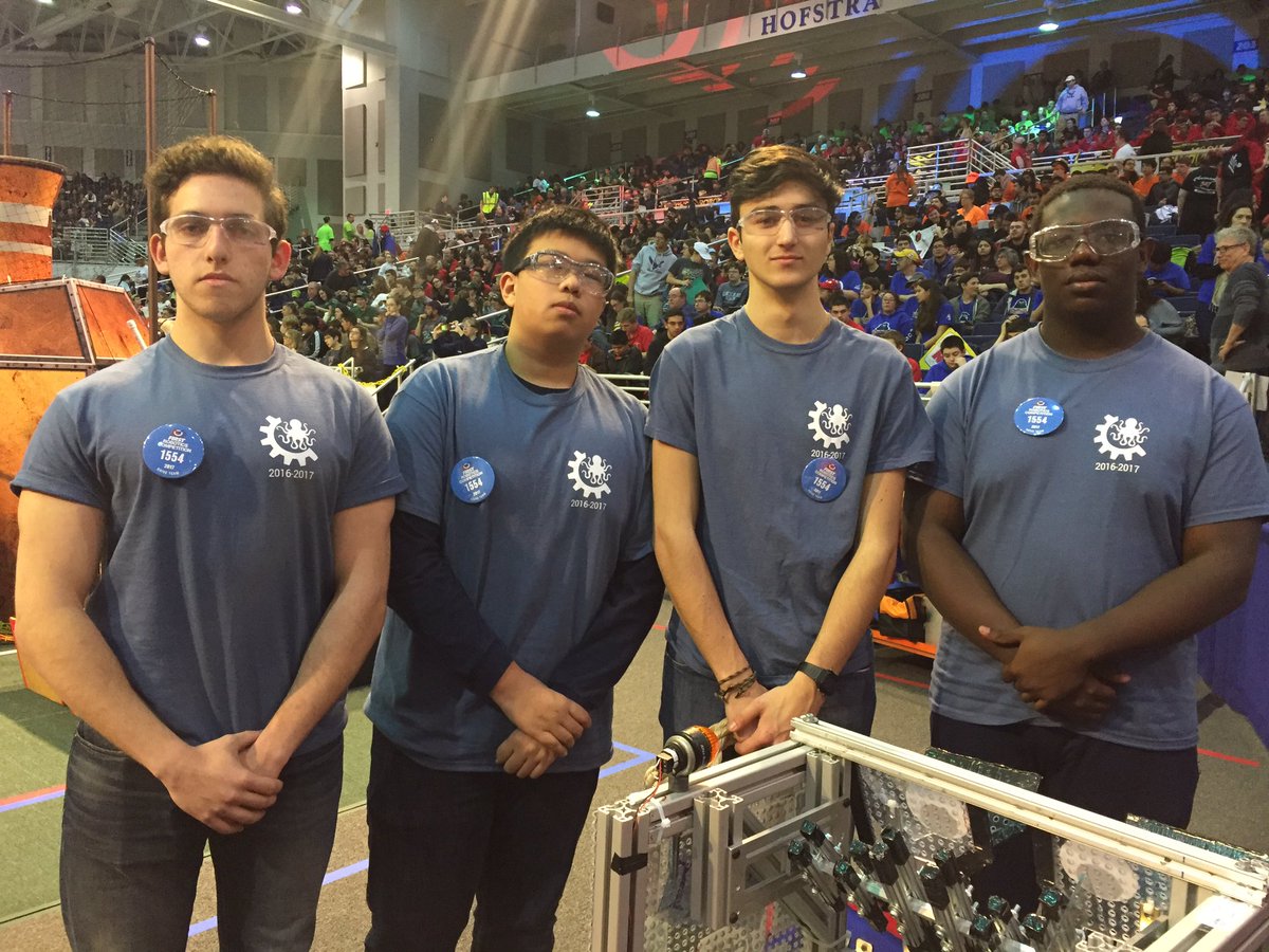 frcteam1554's tweet photo. Team 1554 is ready for our first match of the day!! Good luck! #omgrobots https://t.co/9cmEDBXioV