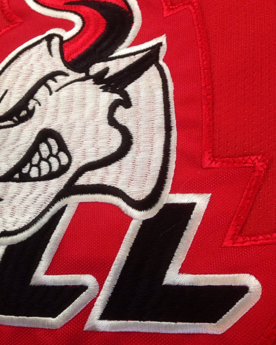 nobullapparel's tweet photo. Fully Stitched Ice Hockey Jerseys - If you'd like to know more contact us at sales@nobullapparel.co.uk https://t.co/SWGtQkGZFO