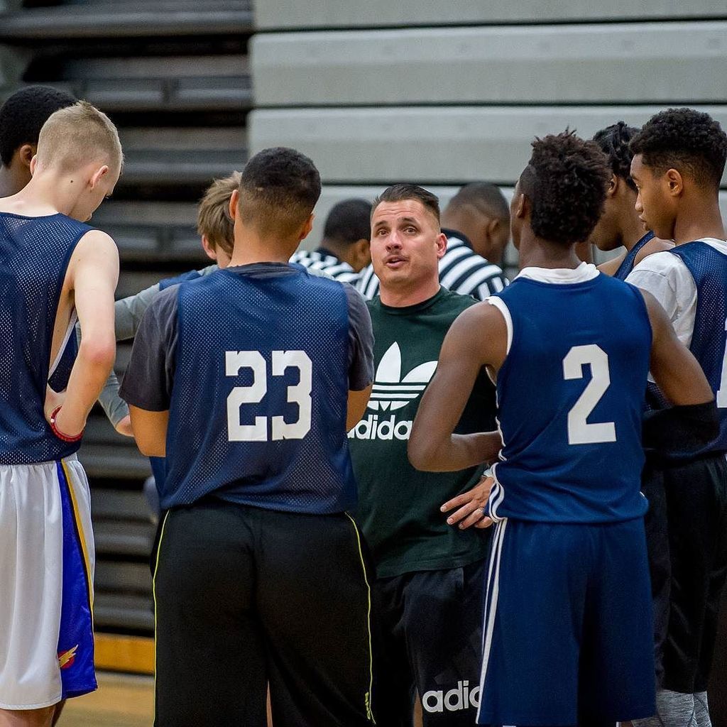 EleateSports's tweet photo. #EleateSpringLeague Action: Coaches Edition - #SniperSquad ๐ซ Coach Christian Barrett (@barrettcg)
.
.
๐ท @kyoshi_photography #EleateAffiliatโฆ https://t.co/pw5dj9SXTT