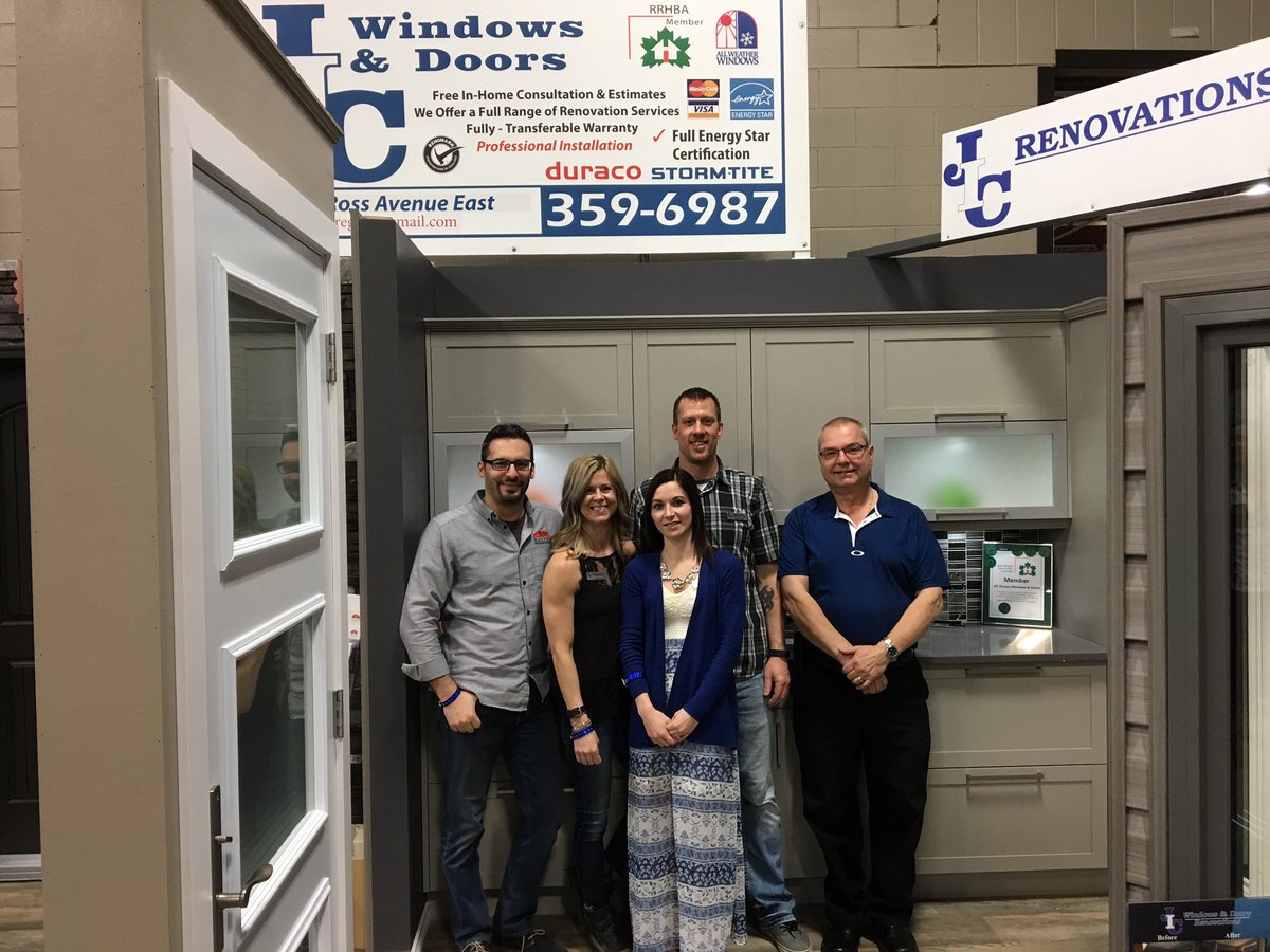 The JIC team ready for another day at the home show #springhomeshow #jicrenovations #2017yqrspringhomeshow