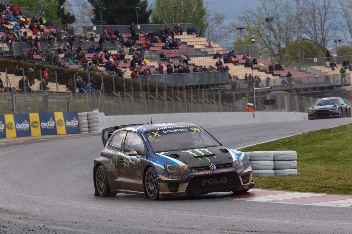 Back to square one after heavy rain fell right before my Q2 race - all drivers losing over 30s. Frustrating but tomorrow is another day!