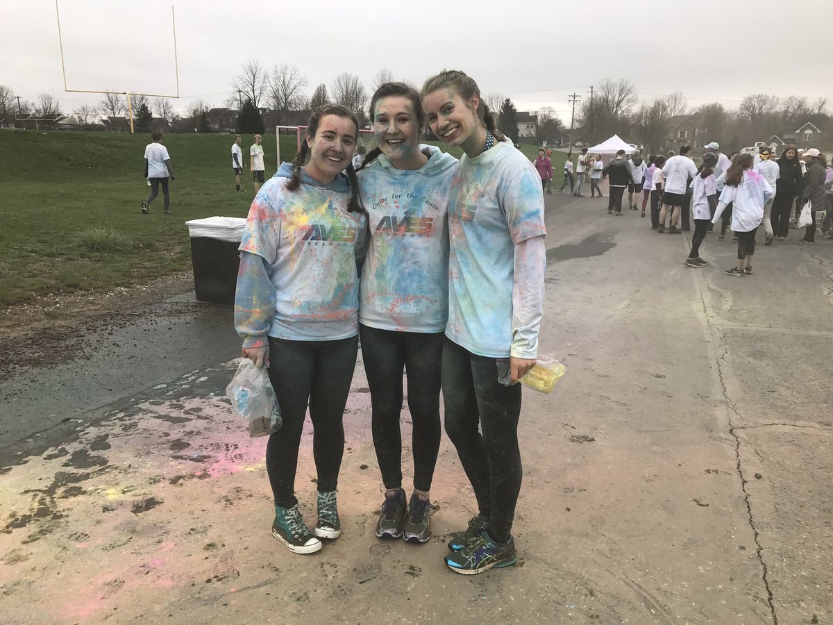 SycamoreSchools's tweet photo. Happening now @SycColorwalk @shs_highschool #colorrun https://t.co/D3TrLKmvJR