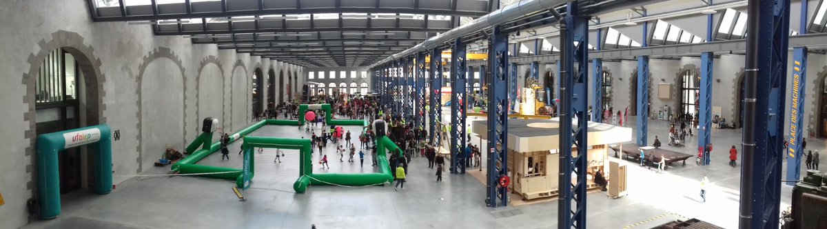 bresturbantrail's tweet photo. Beaucoup de monde au #Villagecourse #Brest urban trail !!! 😉 https://t.co/SUupKGQYsz