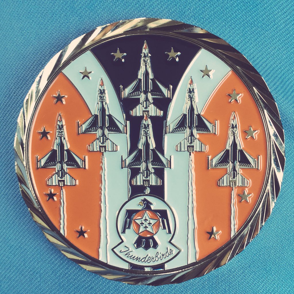 Sharing amazing flight with <a href="/AFThunderbirds/">Thunderbirds</a>🇺🇸 
#PAFUSTour 🇫🇷
#brotherhood #passion #AirandSpaceShow
#usa #Armee_de_lair