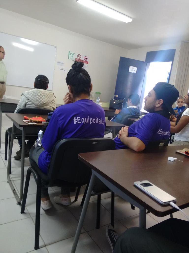 Dads1994's tweet photo. @betopolar #trabajoenequipoiuv @IUV_Universidad  @IUV_Universidad #estamoslistos https://t.co/FIJLcq7Dz1