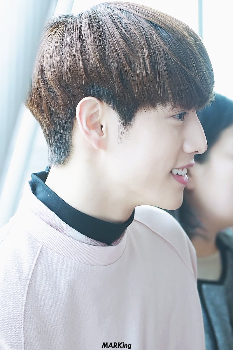 MARKing9394's tweet photo. 170331 ICN 출발 @mtuan93 

ㅂㄱㅅㅇ😢

#GOT7 #갓세븐 #Mark #마크
#FLIGHTLOG #ARRIVAL #NeverEver https://t.co/Mkt6oHuWiH
