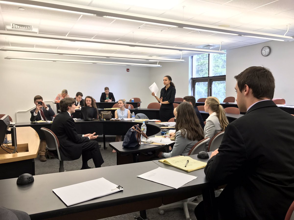 lvhsjudicial's tweet photo. The Model Judiciary team here at the William and Mary Law School for the @virginialre State competition! https://t.co/3Mmh4o02i1
