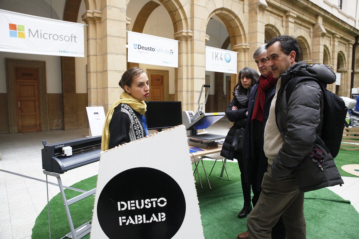 IngDeusto's tweet photo. Tecnología divertida https://t.co/e2jp6X3AjB Reserva tu agenda  próxima semana espacio para #fototech 2017 @IngDeusto @deusto @deustoFabLab https://t.co/Wtemf29tvv