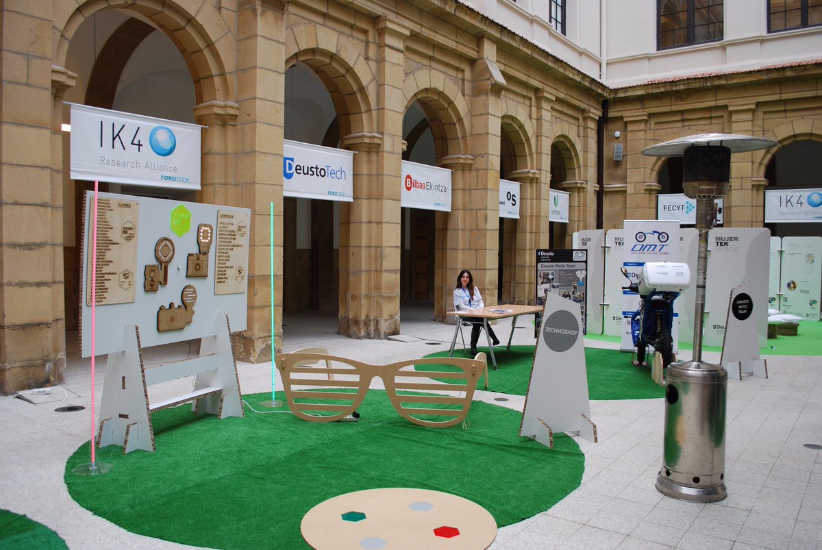IngDeusto's tweet photo. Tecnología divertida https://t.co/e2jp6X3AjB Reserva tu agenda  próxima semana espacio para #fototech 2017 @IngDeusto @deusto @deustoFabLab https://t.co/Wtemf29tvv