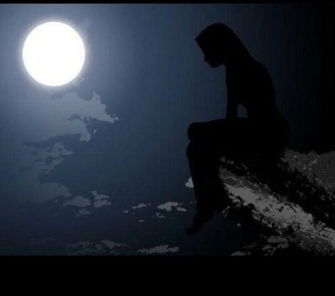 Луна грустный текст. Луна и печаль. Луна грусть. Депрессивная Луна. Лунная печаль.