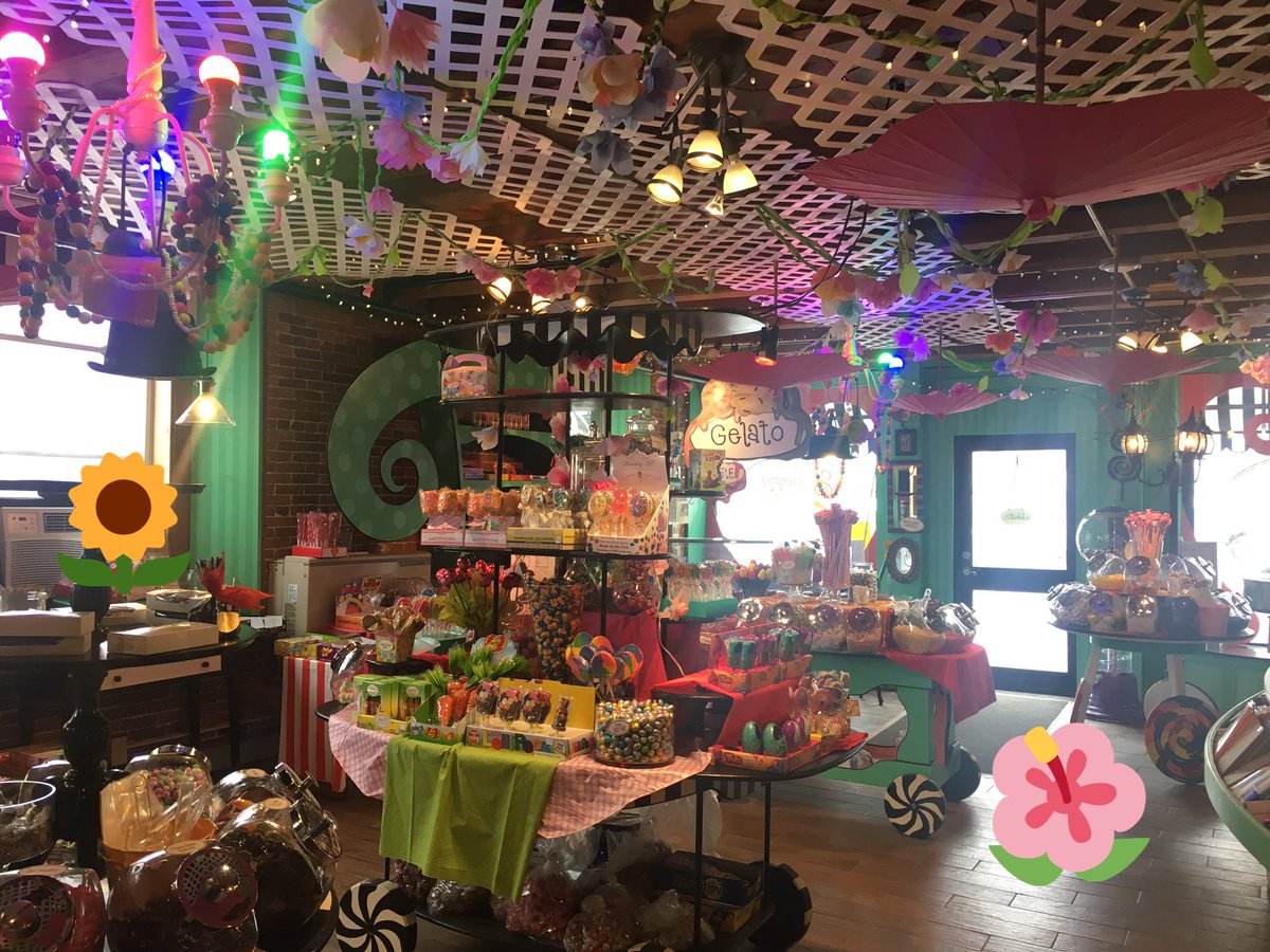 ScrummyAfters's tweet photo. Baby, it's cold outside... but it's spring at Scrummy's! Come on down! https://t.co/RXzNe6fN1l