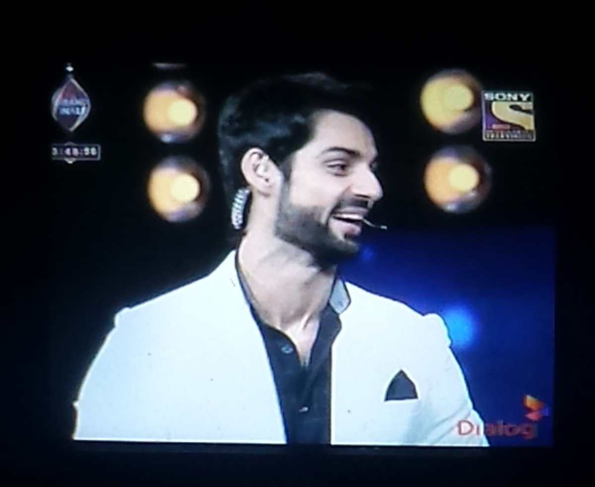 Buddhi_r's tweet photo. Wahiii π #KaranWahi #KW #WahiTheHost #PreFinaleConcert #IndianIdol @karan009wahi @SonyTV https://t.co/eBWYVL7tj6