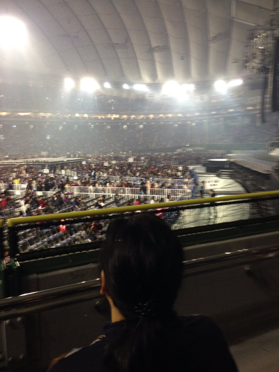 東方神起 メンズビギ 物凄いステージサイド席で 4月1日に東京ドーム行ってから丸2年 初めてユノの口から兵役に関する発言 しばらく東方神起の単独ツアーでは会えない 生で聞いて分かってたけど 衝撃だった 今年末か来年 ツアーで2人に会うの楽しみ