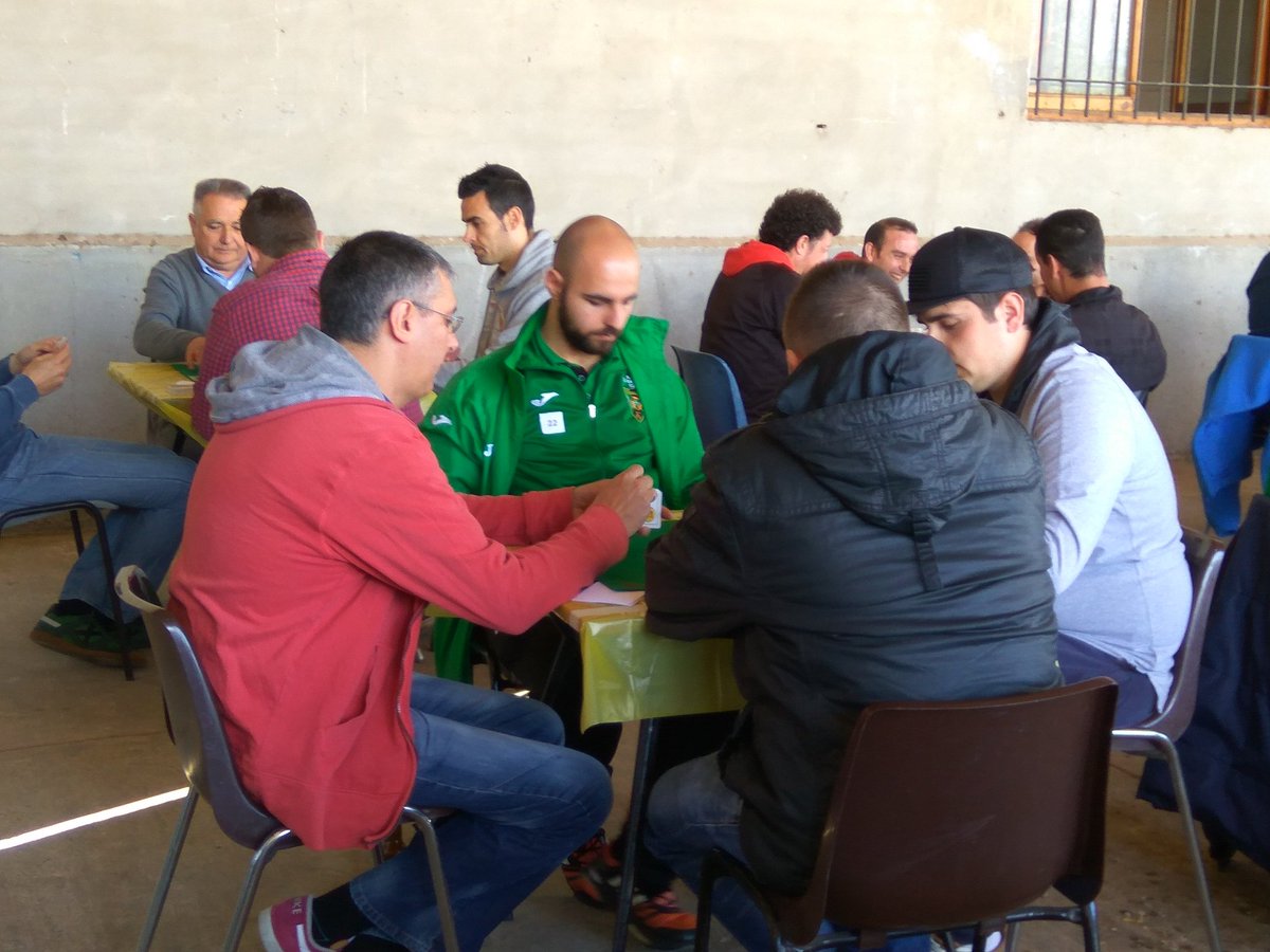 Siguen pasando las rondas del campeonato <a href="/PZGarrapinillos/">PZGarrapinillos</a> <a href="/PZcuarte/">PZ Cuarte de Huerva</a> <a href="/PZgzPresentesxE/">Presentes XEl Escudo</a> <a href="/FPRealZaragoza/">FPeñas Real Zaragoza</a>