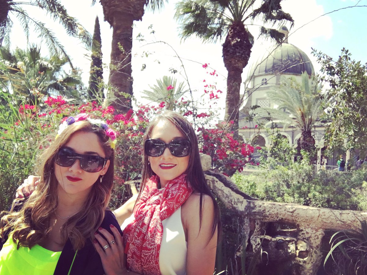 sherlyny's tweet photo. Mi persona favorita del mundo cumple años hoy!!! @silviacriselle eres la bendición más grande de mi vida te amo, gracias por ser mi hermana https://t.co/WYqJcecSdD