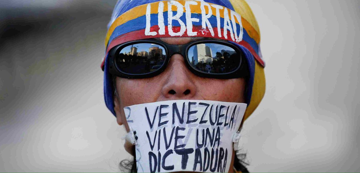 s_fuentesl's tweet photo. El PCA se trae al embajador de Venezuela y defiende la gestión bolivariana. https://t.co/WFES1RqMBS