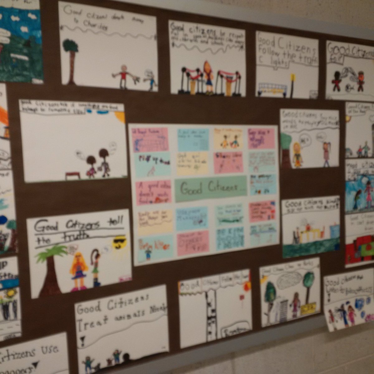 1ManhattanTeam's tweet photo. At PS89 we are all about being good citizens of the world #respectforall #honoringdifferences #artsmatter https://t.co/kRjfRXUEkS