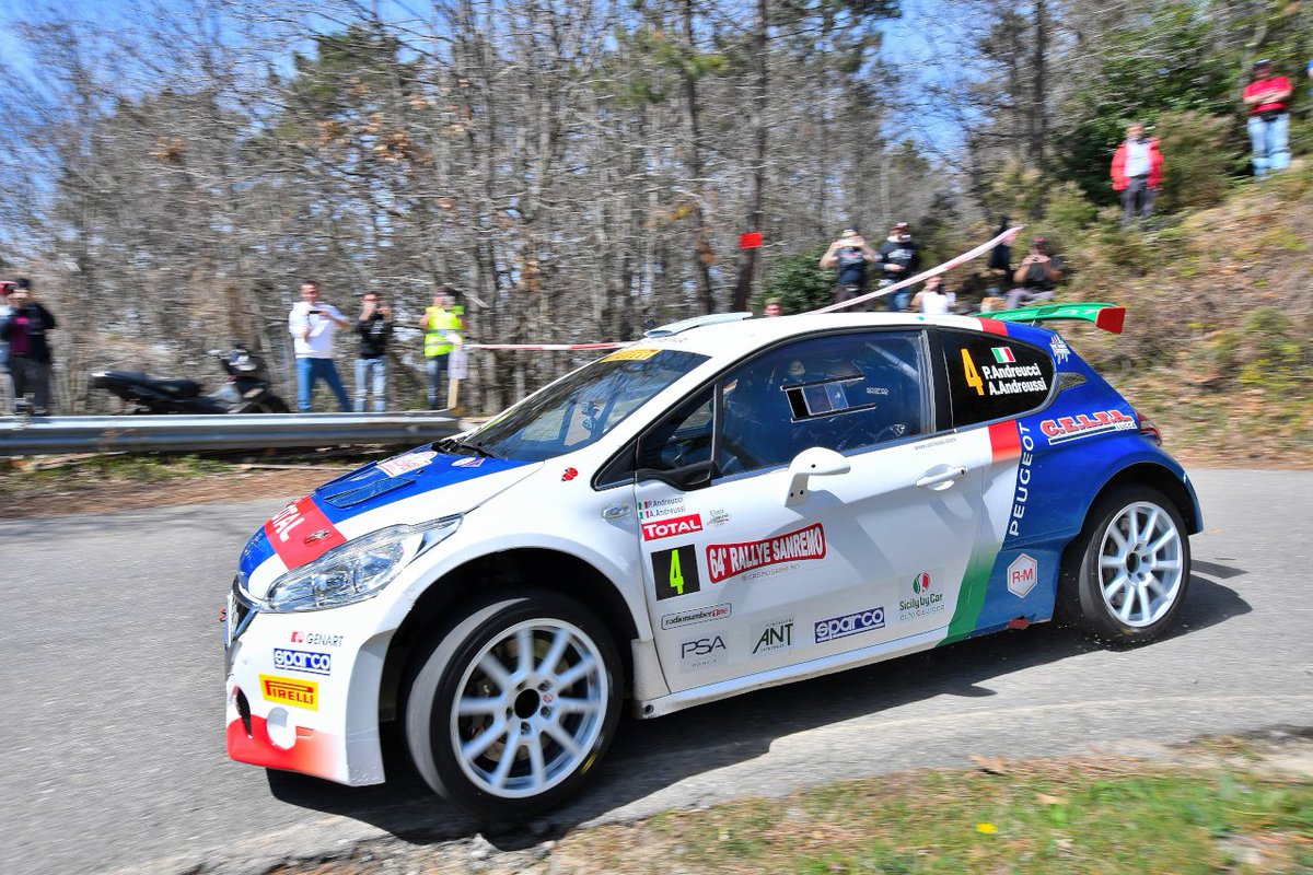 Maxfumes's tweet image. Great victory from @AndreucciPaolo @ucciussi at #RallyeSanremo, winning in the rain by 38.6s @peugeotitalia