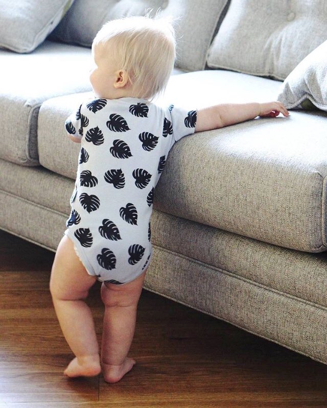 Let's all take a moment to appreciate those baby thighs <a href="/liamgabrielc/">Gabriel Liam</a> #deerone #gotscertifiedorganic #

#kidsfashion
#organicbabyclothing