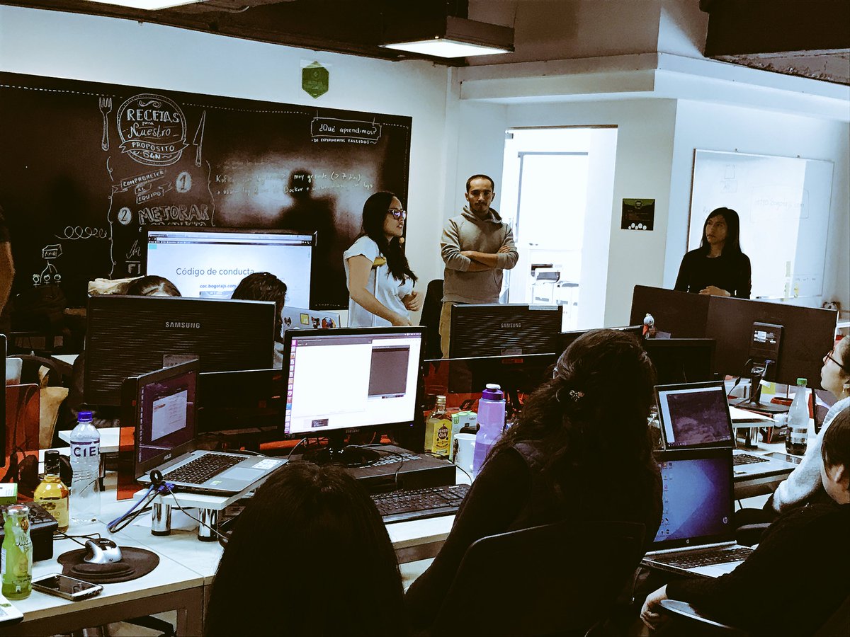 fashionate's tweet photo. #ladiesJS @BogotaJS for Ladies
👩🏻💻💖✨ https://t.co/1KKPI1kQbd