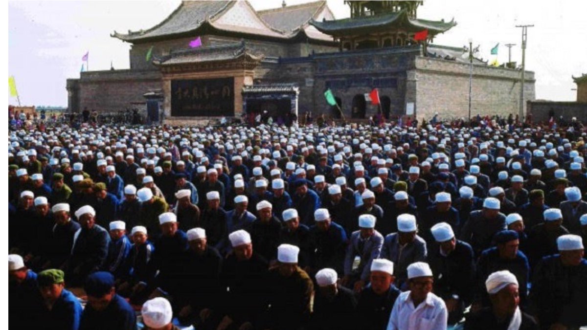 carrieksada's tweet photo. #AMJoy
China bans burqas and “abnormal beards” in predominantly Muslim province. #StopIslamification
https://t.co/rKirqBo9uN https://t.co/Fy5avdkUnv