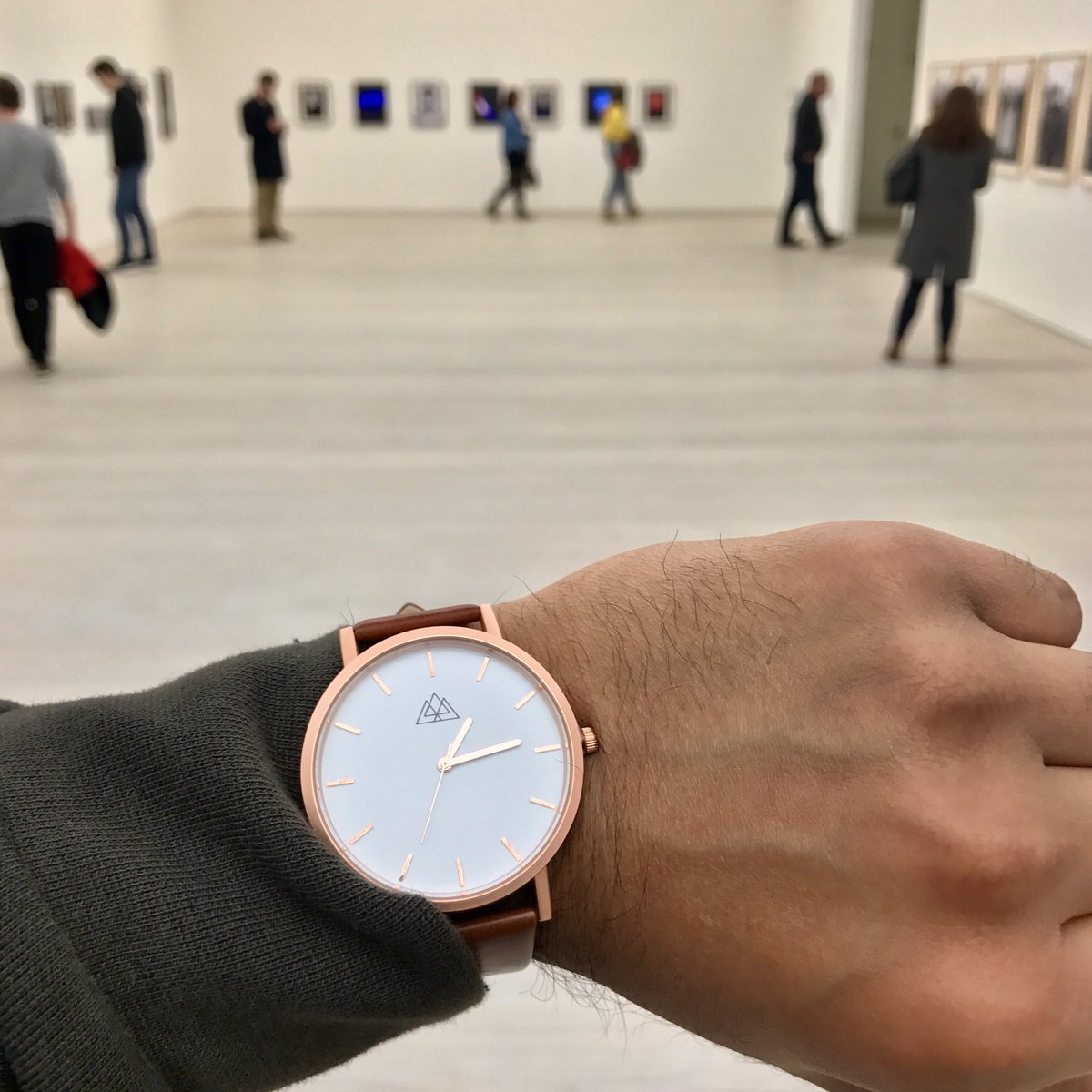 InstinctWatches's tweet photo. Satin Gold &amp; White on Brown! Visit our website! #instinct #wristcandy #wristshot #wristgame #watch #watches #watchfam #watchlover #timepiece https://t.co/Eyx3IQEDP4