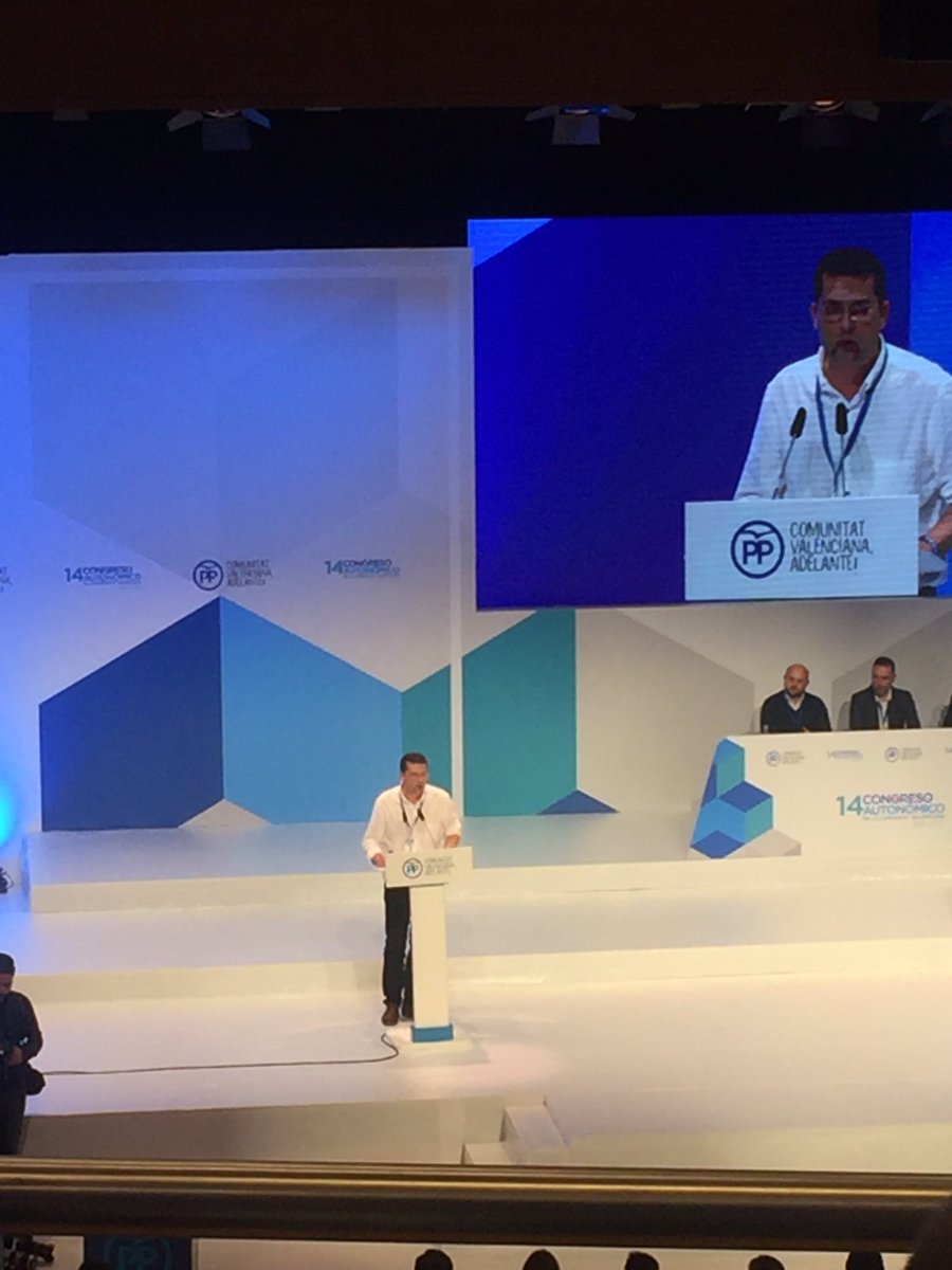 chelolisarde's tweet photo. La ponencia social pasa al plenario #PPCVenRuta #14congresoppcv @PPpaiporta @VicenteIborAsen @ciscaramparo https://t.co/OrHbUCISbZ