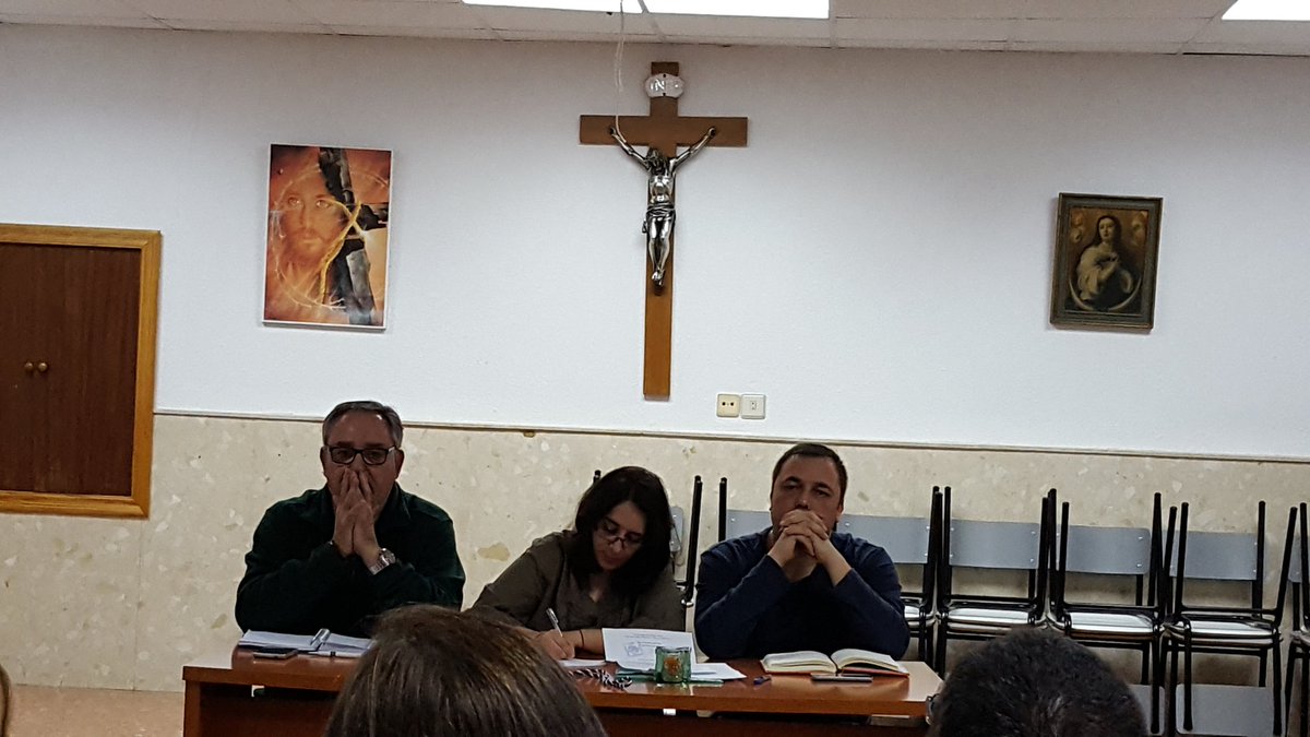 Hui 1 d'abril fa 50 anys que es fundava esta <a href="/HJesusConLaCruz/">RHJesusConLaCruzCR</a>. Hui la nostra assemblea comença amb un record del Presidet a aquells amics.