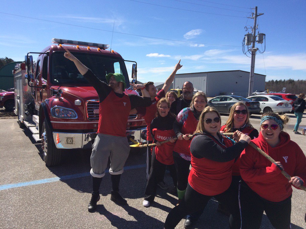 AMc3LP's tweet image. #movetogive Midland Runs runway &amp;amp; TINY fire wins fire truck pull! @KPPulla @YMCASM @MidlandYJobs @NaomiYMCASM