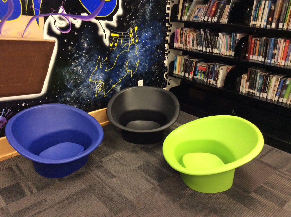 TaberLibrary's tweet image. Look @ these spiffy new chairs in our #YA area. Try &apos;em out today - we&apos;re open 10-5:30. #Taber #TaberPublicLibrary