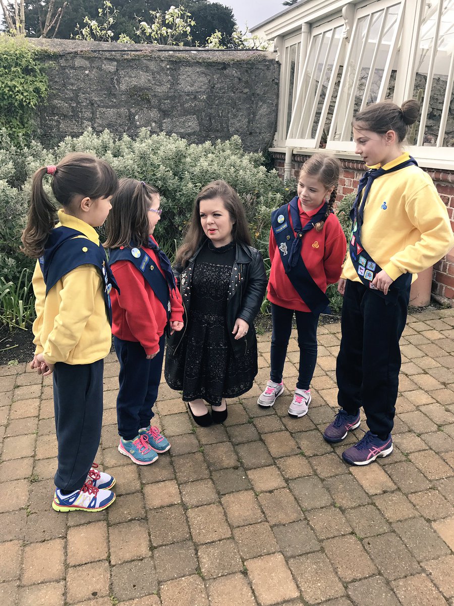 Sinéad Burke tweet media