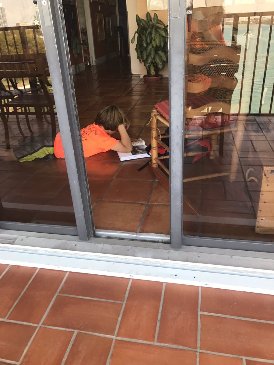 triathlonmami's tweet photo. After racing the #sup5k today, boys chilling at Kerry's house as we wait for @TriTeamLC to go to packet pick up. #southbeachtri tomorrow! https://t.co/MfEdejoUuw