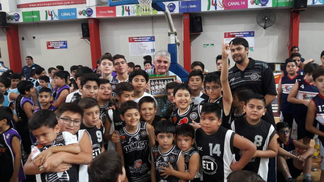 OlimpicoLB's tweet photo. #CCOLB | #Formativas Los chicos del Negro presentes en la inauguración del campeonato de minibasquet https://t.co/U2IWDuwEPf
