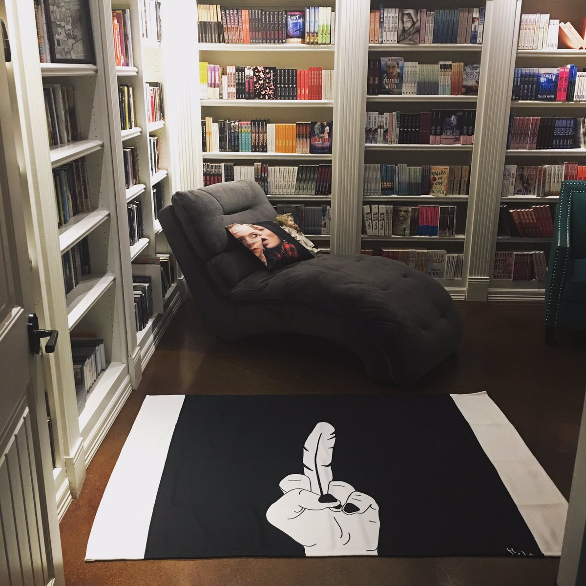 colleenhoover's tweet photo. My welcome mat. https://t.co/szHkBgGxpz